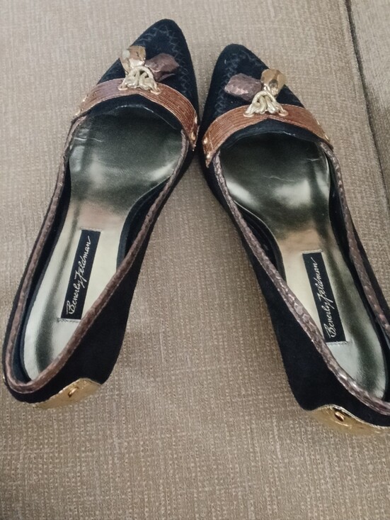 Beverly Feldman Shoes - Beverly Feldman Black & Brown Pointed Toe Flats